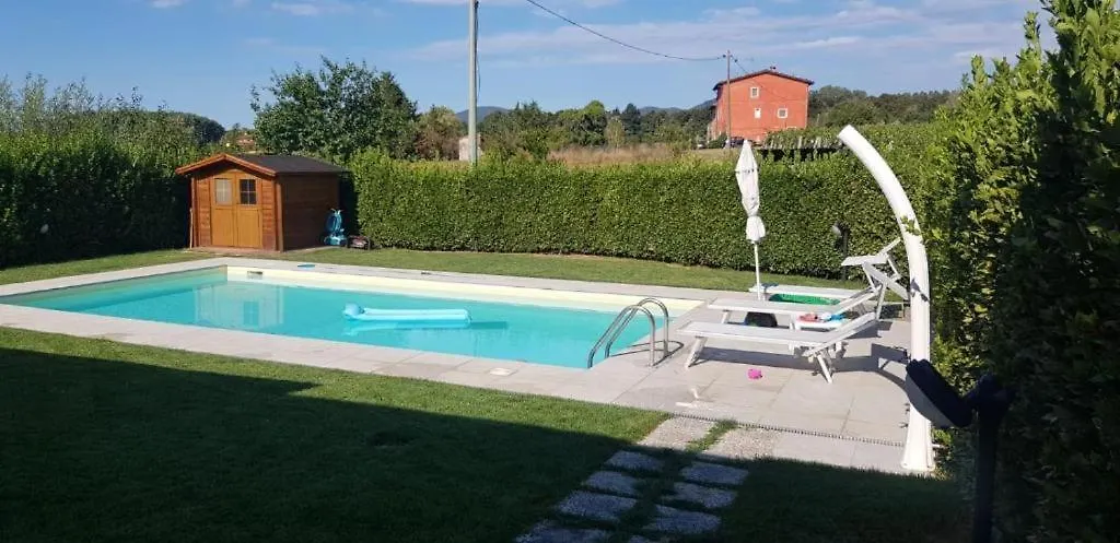 Villa Casa Amedeo Lucca 0*,